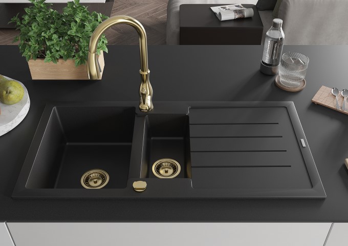 Seisvad köögi segistid väljavenitatava joatoruga